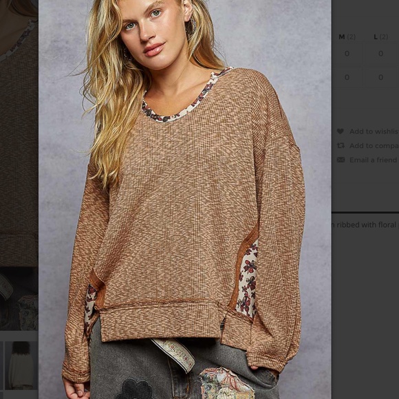 POL “ Tawny “ POL Ribbed Top with Floral Pattern Contrast - Picture 2 of 7